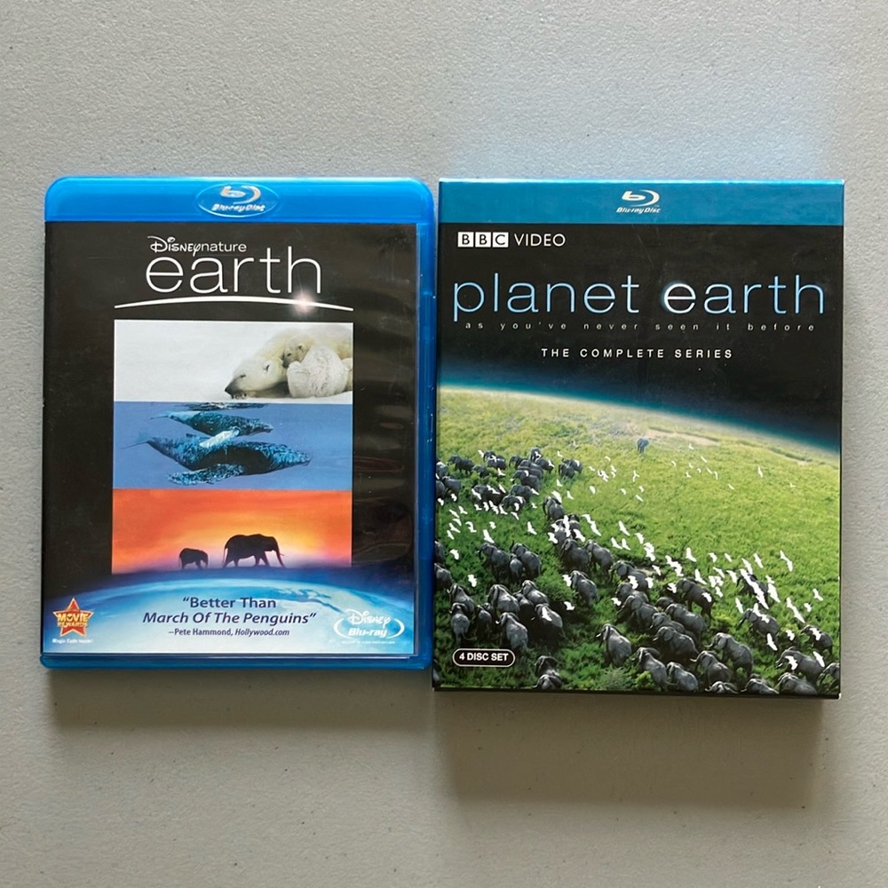 Biology 5 Blu-ray Discs. Planet Earth and Disney’s Earth. Like new